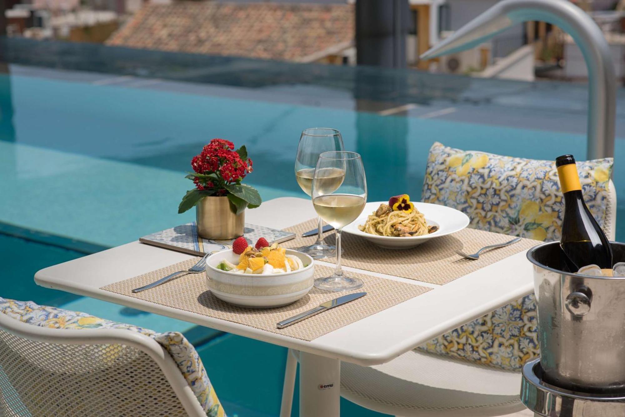 Nh Collection Taormina Hotel Екстериор снимка